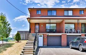 Terraced house – York, Toronto, Ontario,  Canada for C$1,066,000