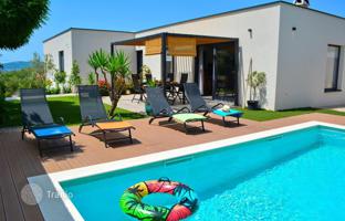 2-bedroom house 110 m² in Sveti Filip i Jakov for 349,000 €