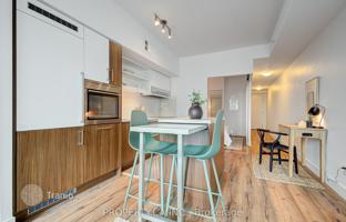 4-bedroom apartment in Sherbourne Street for C$794,000