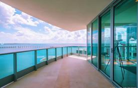 Spacious apartment with ocean views in a residence on the first line of the beach, Miami, Florida, USA for $1,690,000