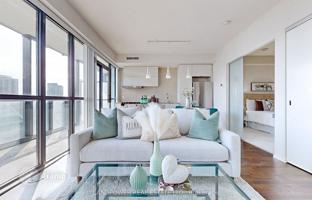 4-bedroom apartment in Charles Street East for C$805,000