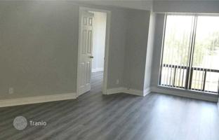 2-bedroom apartment in College Street for C$754,000