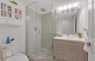 7-bedroom apartment in North York for C$1,009,000
