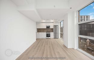 5-bedroom apartment in Saint Clair Avenue West for C$938,000