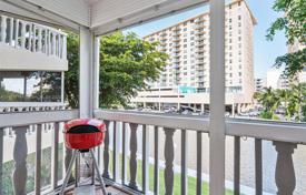 Apartment – Hallandale Beach, Florida, USA for $315,000