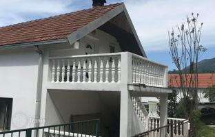 Three-storey house with a garden in Drenovik, Herceg Novi, Montenegro for 159,000 €