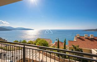 2-bedroom apartment 105 m² in Radovići for 1,150,000 €