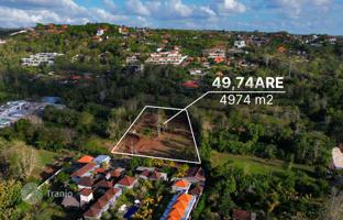Land plot 4,974 m² in Bingin Beach for 2,471,000 €