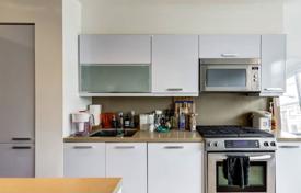 Apartment – College Street, Old Toronto, Toronto,  Ontario,   Canada for C$873,000