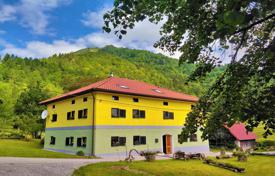 Tourist farm with orchard and mountain views, Tolmin, Slovenia for 950,000 €
