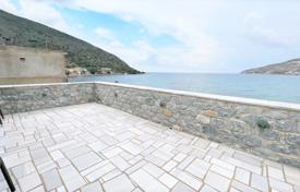 Stone house with a parking right by the sea in Laconia, Peloponnese, Greece for 650,000 €