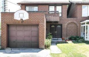 6-bedroom townhouse in North York for C$1,832,000