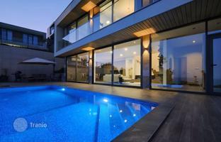 4-bedroom apartment in new building 250 m² in Sarpi for $380,000