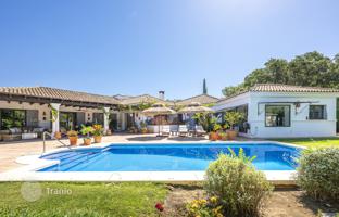 6-bedroom villa 437 m² in Sotogrande for 1,795,000 €