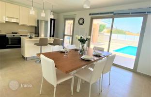 4-bedroom cottage 190 m² in Agios Tychonas for 995,000 €