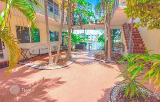 1-bedroom apartments in condo 59 m² in Miami Beach for $275,000