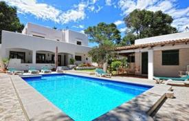 Duplex villa 200 meters from the beach, Cala D’Or, Mallorca, Spain for 4,500 € per week