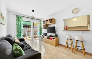 2-bedroom apartment 90 m² in Callao Salvaje for 300,000 €
