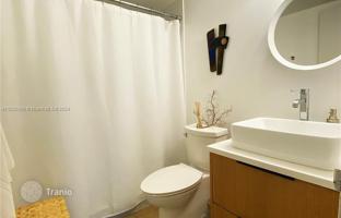 2-bedroom apartments in condo 93 m² in Wilton Manors for $375,000