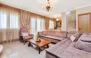 5-bedroom villa 300 m² in Pefkochori for 780,000 €