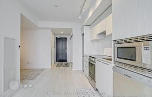 4-bedroom apartment in Yonge Street for C$946,000