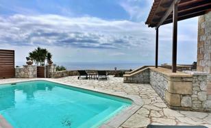 Two-storey villa with a pool near the sea in Messinia, Peloponnese, Greece for 450,000 €