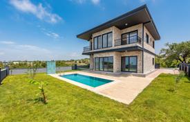 Beautiful villa with a pool and a garden, Avsallar, Alanya, Turkey for $445,000