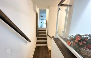 4-bedroom apartment in Saint Clair Avenue West for C$938,000