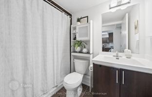 6-bedroom apartment in Dupont Street for C$969,000