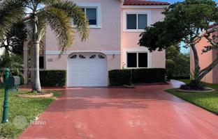 4-bedroom house 159 m² in Florida for $725,000