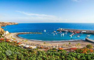 Land plot 1,230 m² in Playa San Juan for 950,000 €