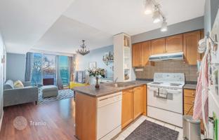 5-bedroom apartment in Queens Quay West for C$908,000