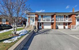 Terraced house – North York, Toronto, Ontario,  Canada for C$1,230,000