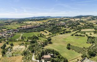 7-bedroom country house 507 m² in Torrita di Siena for 1,380,000 €