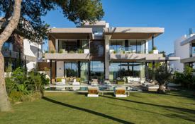 5-bedroom villa 735 m² in Marbella for 15,000 € per week