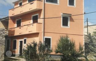 6-bedroom house 170 m² in Pag for 350,000 €