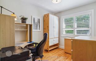 6-bedroom house in Etobicoke for C$1,577,000