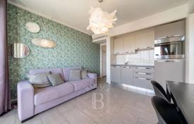 2-bedrooms apartment in Antibes, France for 340,000 €