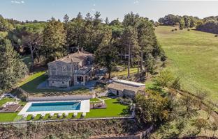 7-bedroom country house 628 m² in Orvieto for 1,900,000 €