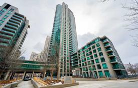 Apartment – Fort York Boulevard, Old Toronto, Toronto,  Ontario,   Canada for C$820,000