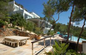 Three-level snow-white villa with sea views in the center of Ibiza, Spain for 43,000 € per week