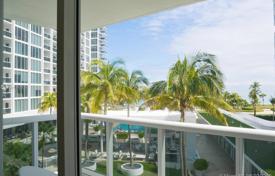 Renovated turnkey apartment with ocean views in Bal Harbour, Florida, USA for $851,000