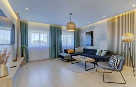 NOVI VINODOLSKI — Modern villa with pool near the sea. Price on request