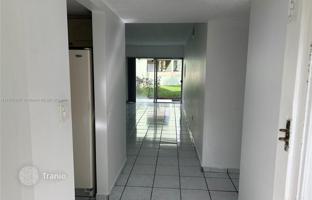 2-bedroom apartments in condo 94 m² in Miami for $330,000