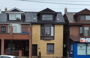 14-bedroom townhouse in College Street for C$2,176,000