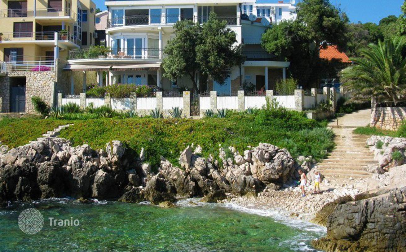 Villa for sale in Ulcinj (city), Montenegro — listing 1823952