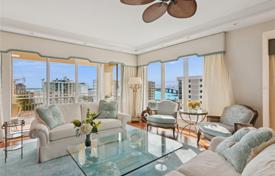 Luxury apartment with a private elevator and panoramic views in a residence with a swimming pool and a cinema, Sarasota, USA for $3,750,000