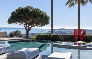 6-bedroom cottage in Villeneuve-Loubet for 4,800,000 €