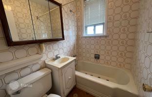 6-bedroom house in Etobicoke for C$1,318,000