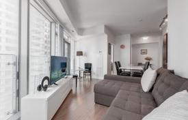 Apartment – York Street, Old Toronto, Toronto,  Ontario,   Canada for C$1,064,000